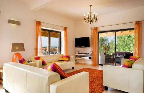 Villa Miranda by Villa Plus - Photo 8
