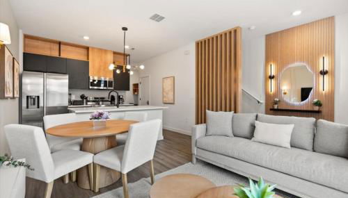 3 Bedrooms3 Baths Hub Westside Reserve 8799Pd - Foto 2