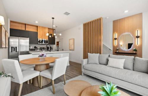 3 Bedrooms3 Baths Hub Westside Reserve 8799Pd - Foto 2