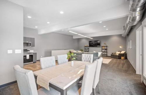 Modern Top Floor 2BR 1BA w Private Rooftop Patio South Hill Near Downtown - Foto 6