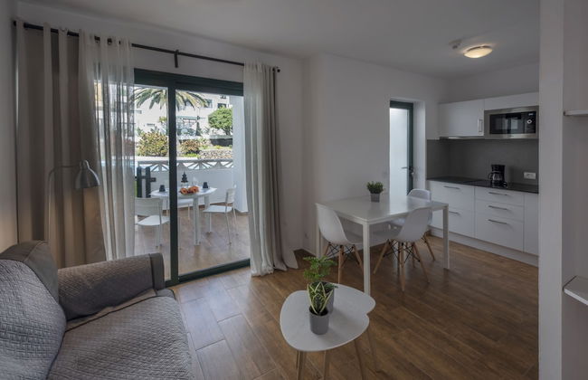 Apartamentos Los Rosales - Photo 20