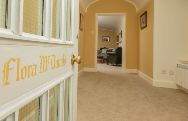 Armadale Castle Cabins - Photo 54