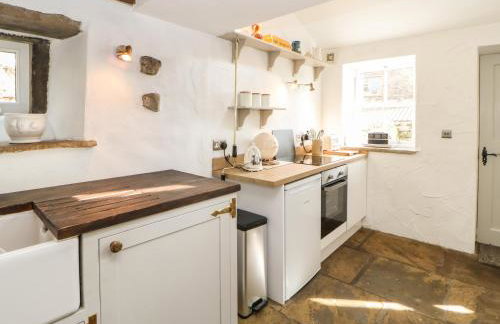 East House - Photo 12