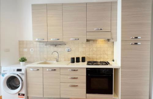 Golden Essence Apartment - terrace & metro - Foto 19