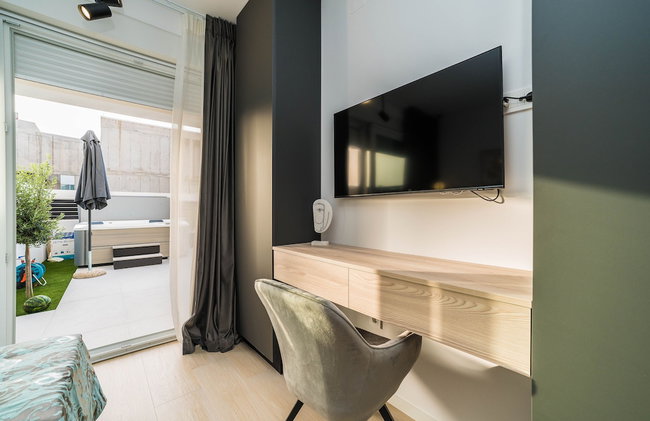 Luxury apartment Sun with private Pool and Jacuzzi - Photo 9