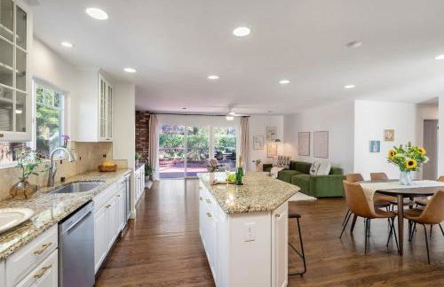 Modern 3BR Home in Napa with Hot Tub & Detached Office - Foto 14