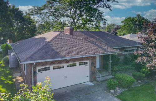 Sideline Sanctuary: Cozy Nights, Game Day Lights - Foto 42