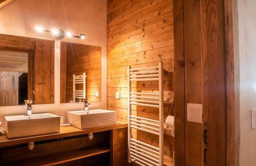 Demi-Chalet en plein coeur de Chamonix - Gabi - Photo 11