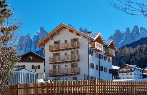 Residence Geisler Funes - Photo 1