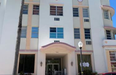 Dream Studio on the Beach - Photo 16