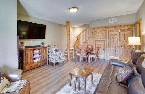 Burton on the Rocks Lake Retreat with Hot Tub! - Foto 28