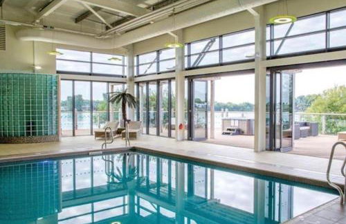 Hot tub retreat, at Tattersall Lakes caravan - Foto 20