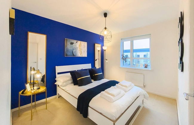 Stunning 4 Bed House With Cinema Room & Parking - Foto 6