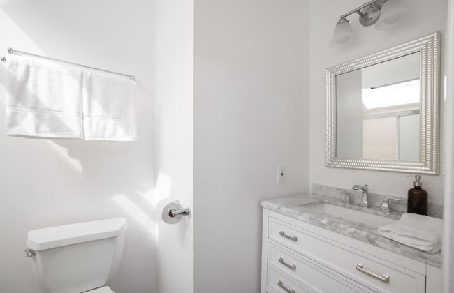 Black Oak by Avantstay Modern Chic Santa Rosa Hideaway With Pool Table Fire Pit - Foto 16