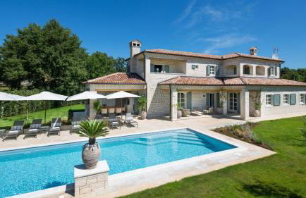 Beautiful Villa Nevia with pool in Kanfanar - Foto 1
