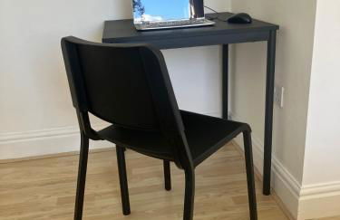 Spacious bungalow with estuary views near Llansteffan - Photo 16