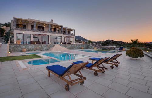 Sea Views at villa Anemomylos with Heated Pool, Ping Pong and Tennis - Foto 12