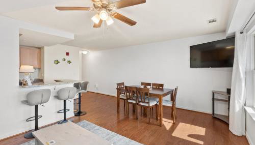 Bayfront Boardwalk Condo w Sunrise Views - Foto 5