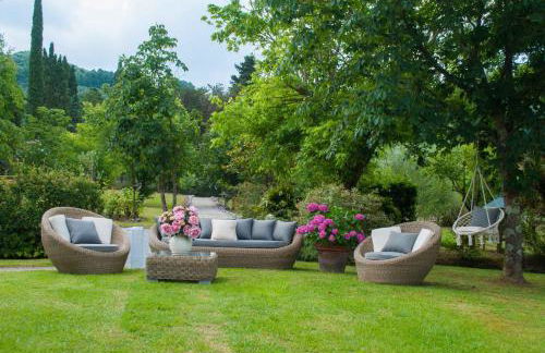 Le Bicocche Farmhouse: Country Stone Villa with Pool in Camaiore between Lucca & Beaches of Versilia - Foto 89