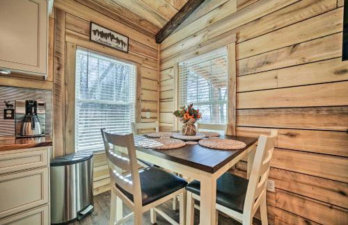 Modern Cabin with Fire Pit Less Than 3 Mi to Trails! - Foto 8