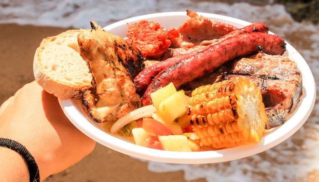Disfrutaremos de una deliciosa barbacoa a pie de playa