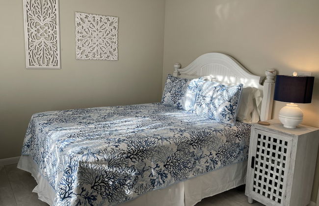 Coastal Retreat 3 Bedroom Home by RedAwning - Photo 4