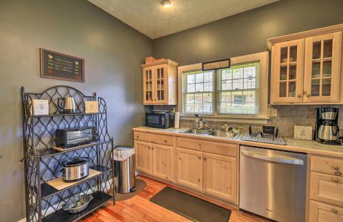 Cozy Damascus Cottage with Porch and Trail Access! - Foto 9