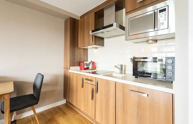 Host Stay Bowscale Suite - Photo 9