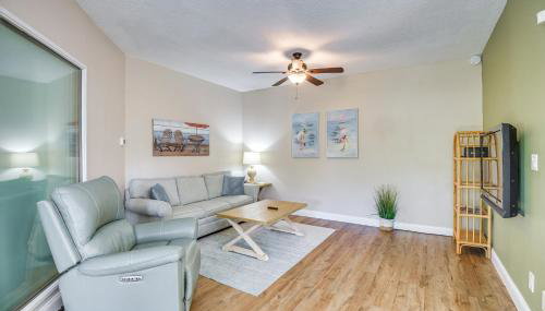 Walk to the Beach! New Smyrna Hideaway with Patio - Foto 5