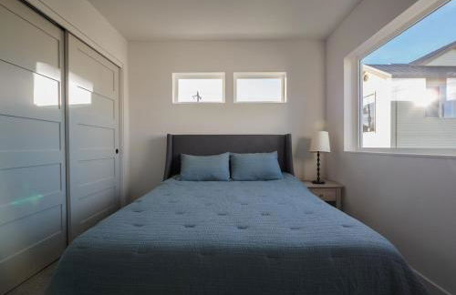 Steps to Alki Beach with Water Views Rooftop deck - Foto 37