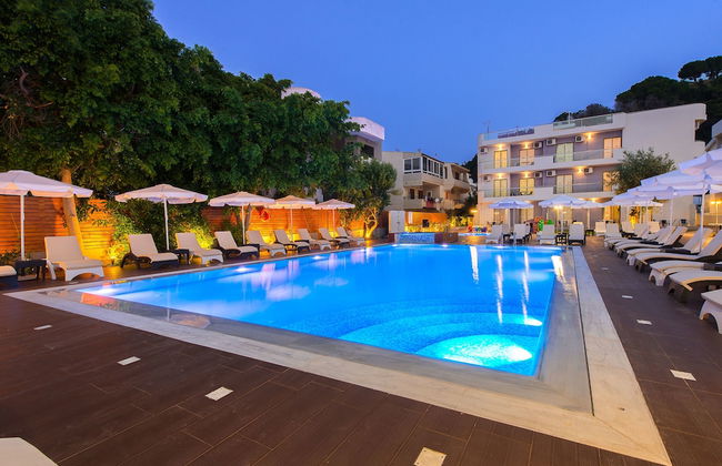 Sunny Days Hotel Apt - Photo 118