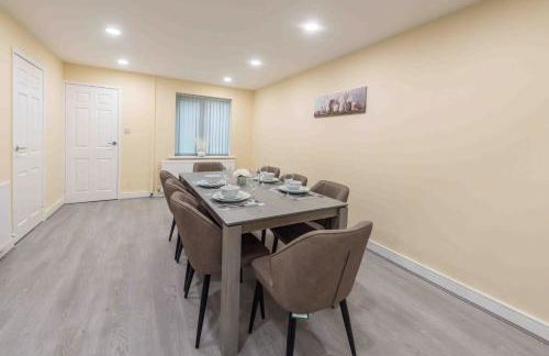 Beautiful, Peaceful, 5 Bedroom home with Hot Tub! - Foto 57