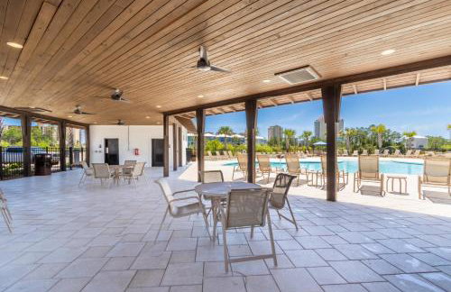 Sandy Cheeks Pet Friendly - Photo 100