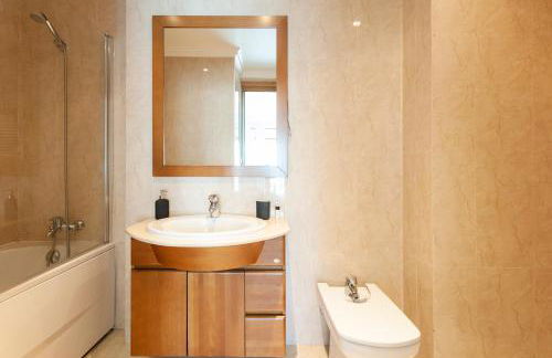 Central Orient Residence - Modern, spacious and sunny! By the river! - Photo 19