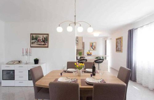 Villa Silence with pool Near Krka National Park - Foto 30