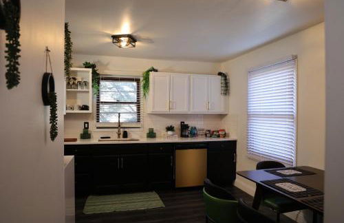 Big Group Getaway House Near Chicago - Foto 45