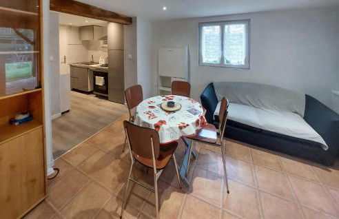 1 Bedroom Amazing Home In Bléré - Foto 3