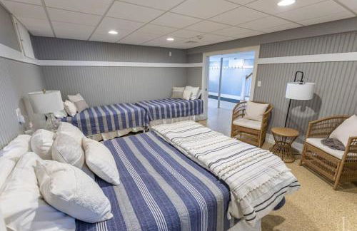 Beautiful Home 30 Feet from the Sand at Spofford Lake! - Foto 45