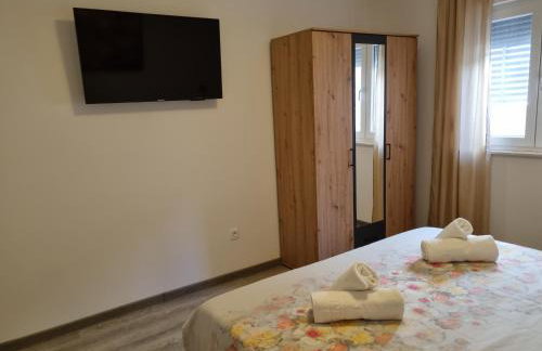 Apartment Gajo with swimming pool near Split - Photo 20