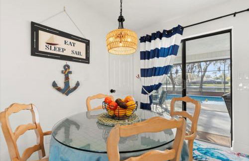 Waterfront - Private Pool - Pet Friendly - Photo 37