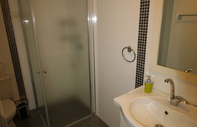 Rich Luxury Suites - Photo 52