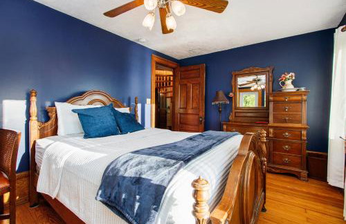 Lake Michigan Retreat- Upper Duplex - Photo 22