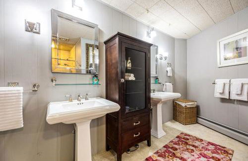 Bright 4BDR Home by Lake MI Arcadia Bluffs Portage Lake 2832 - Photo 31