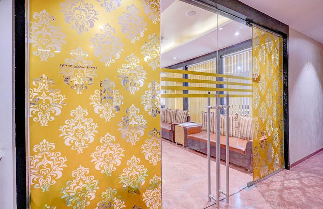 Luxurious Stays at Times Square Le Western Mumbai - Foto 5