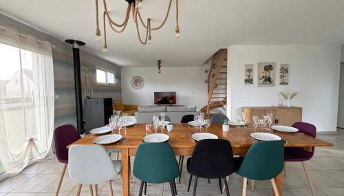 Les Voiles, maison bien équipée 10 p 2 sdb, 2 WC, spacieuse lumineuse avec jardin clos, garage, terrasse aménagée, parking privatif, à 950 m de la plage d'Asnelles et tous commerces, près de Bayeux et Arromanches, chiens bienvenus - Foto 5