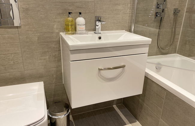 Newpointe Luxury Serviced Apartment at the Atrium - Foto 12