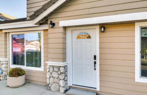 Fast WiFi and Free Parking Cozy Fontana Apartment - Photo 22