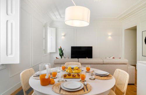 WHome Timeless Design Meets Central Convenience - Photo 12