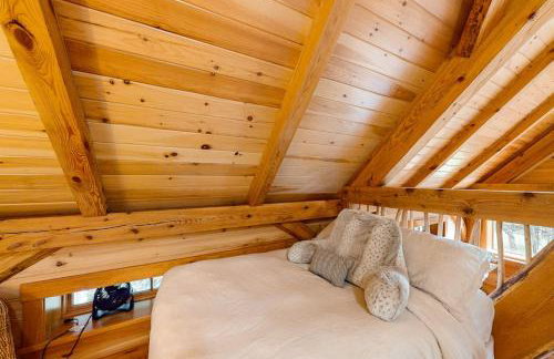 Lazy Lumberjack Hilltop Cabin - Foto 19