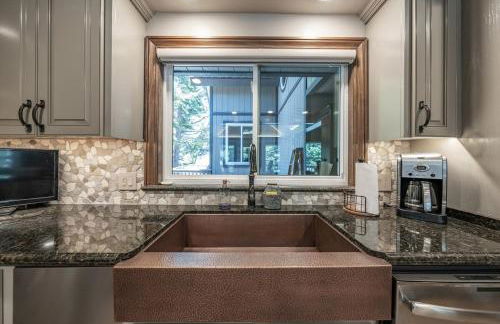 Lux Western Cabin Pool Table Ping Pong Vibes - Foto 18